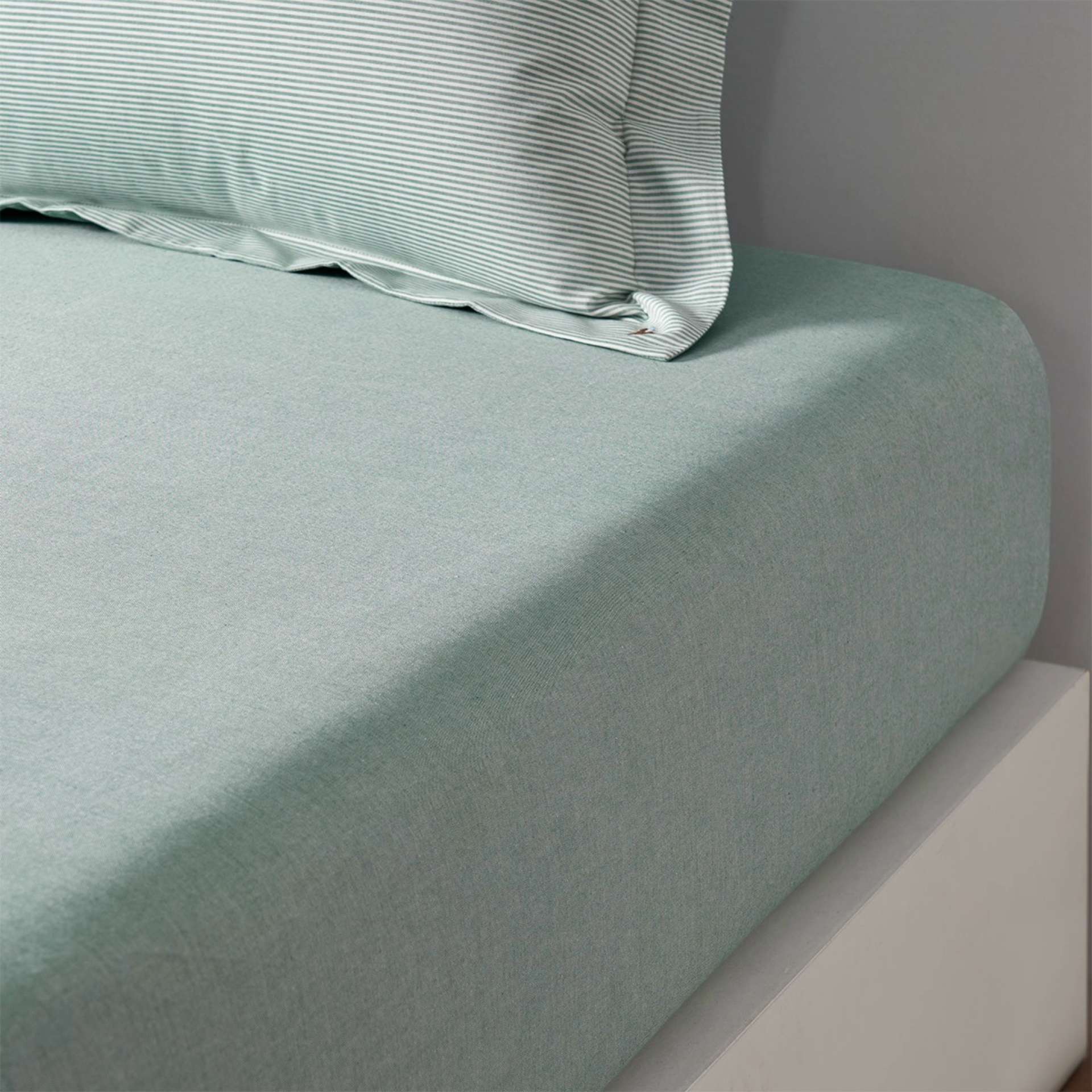 Oxford Fitted Sheet