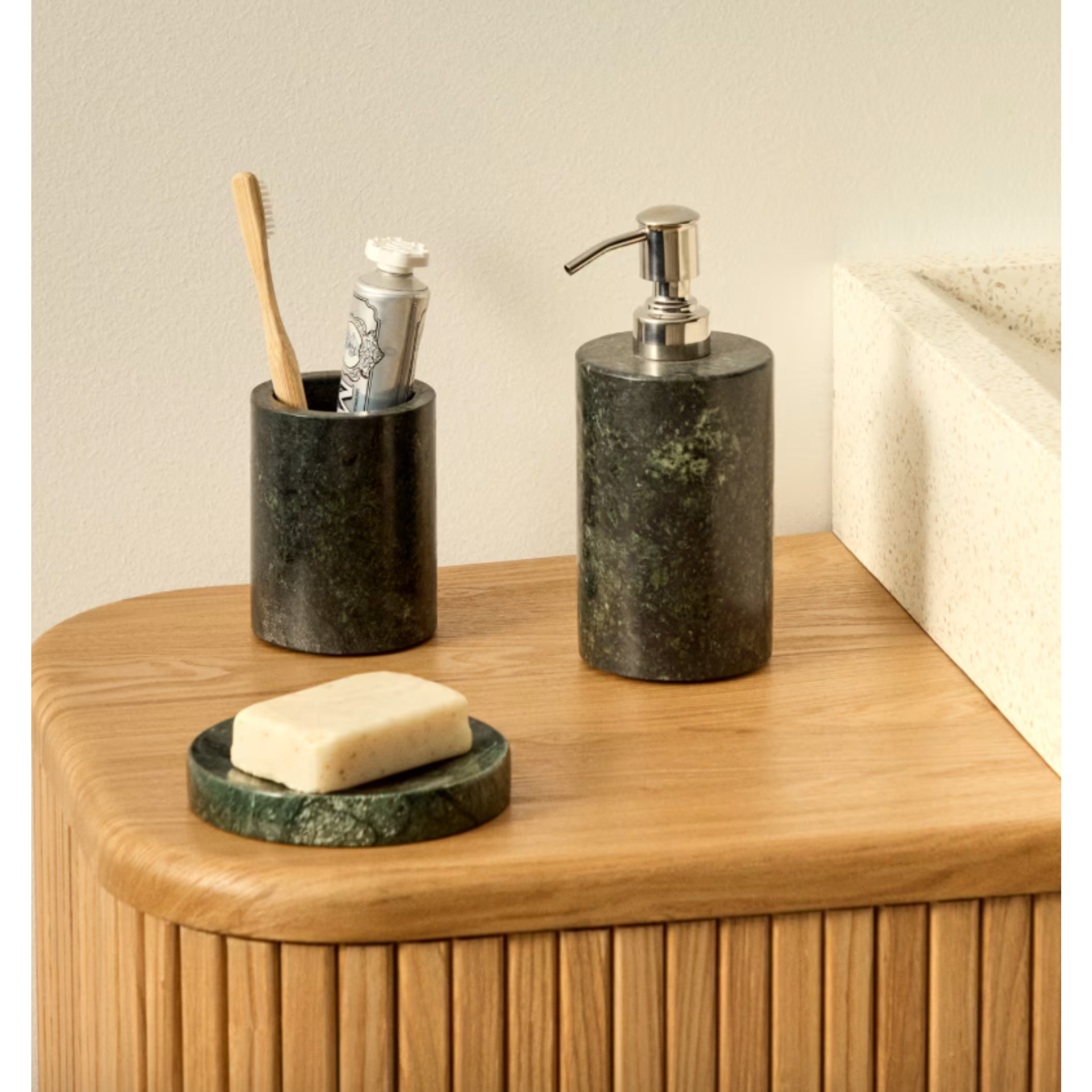 Elenei Bathroom Accessory Set