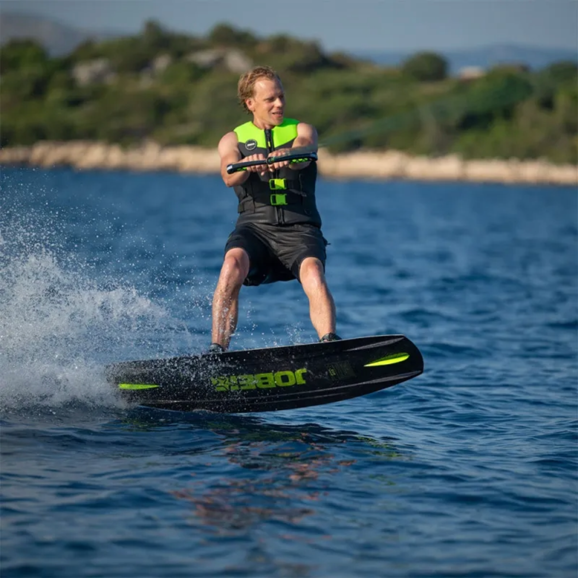 Jobe Vanity Wakeboard 141 &amp; Maze Bindungen Paket