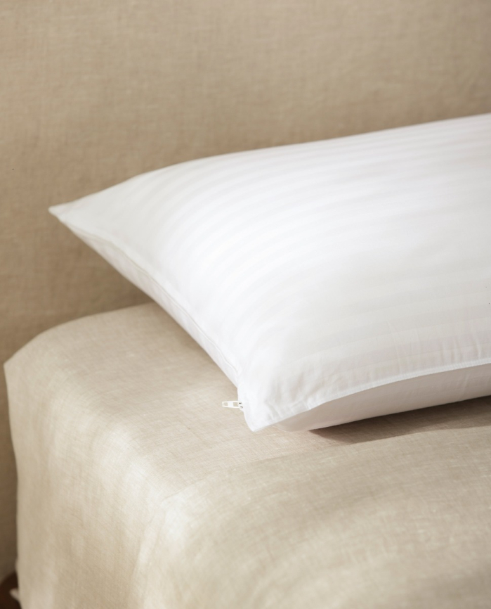 Gem Viscoelastic Pillow