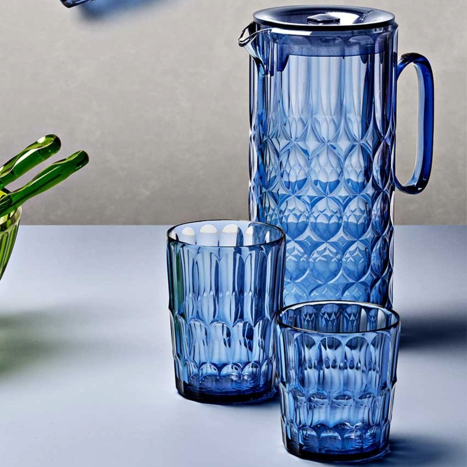 Vanity Acqua Pitcher with Lid