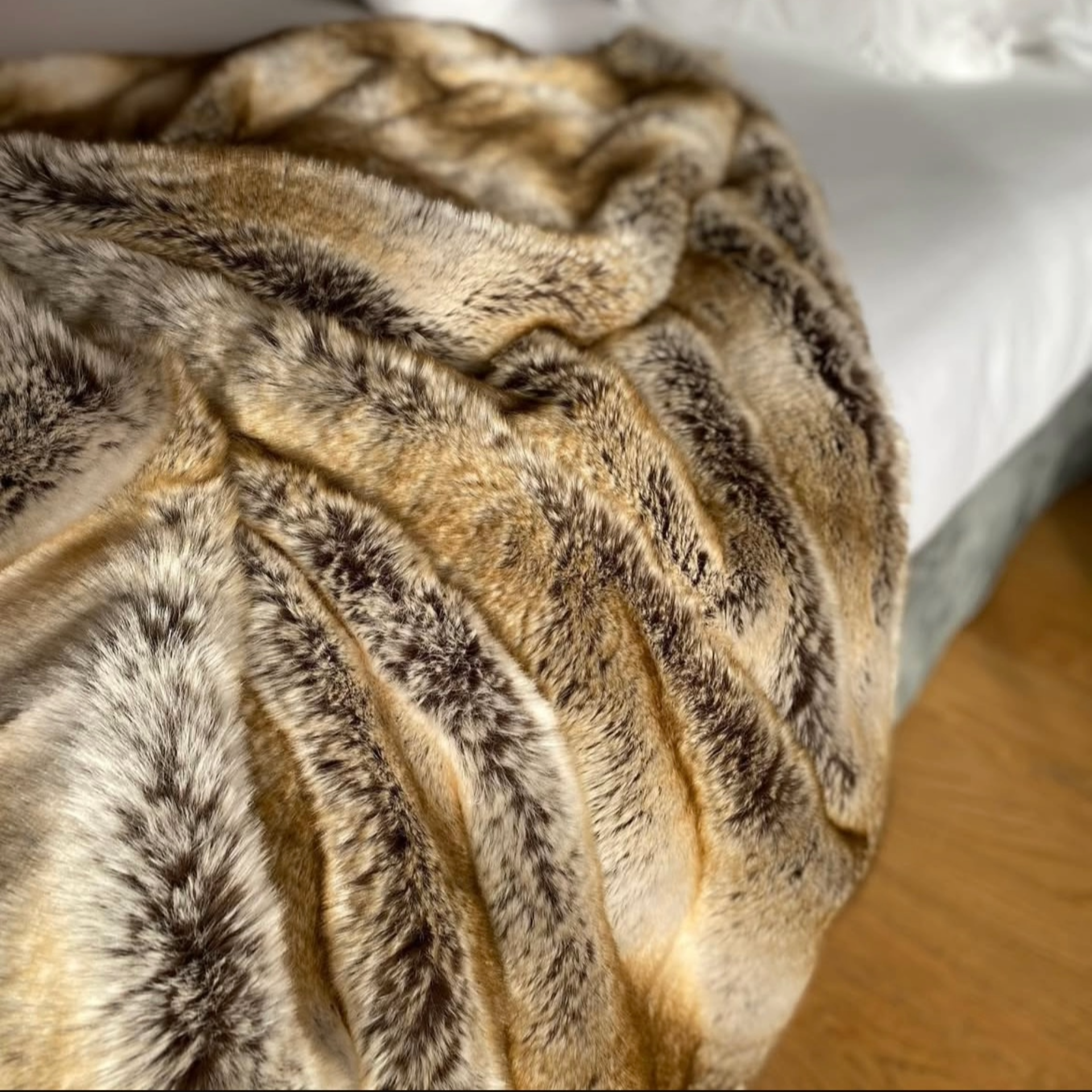Monaco Faux Fur Throw