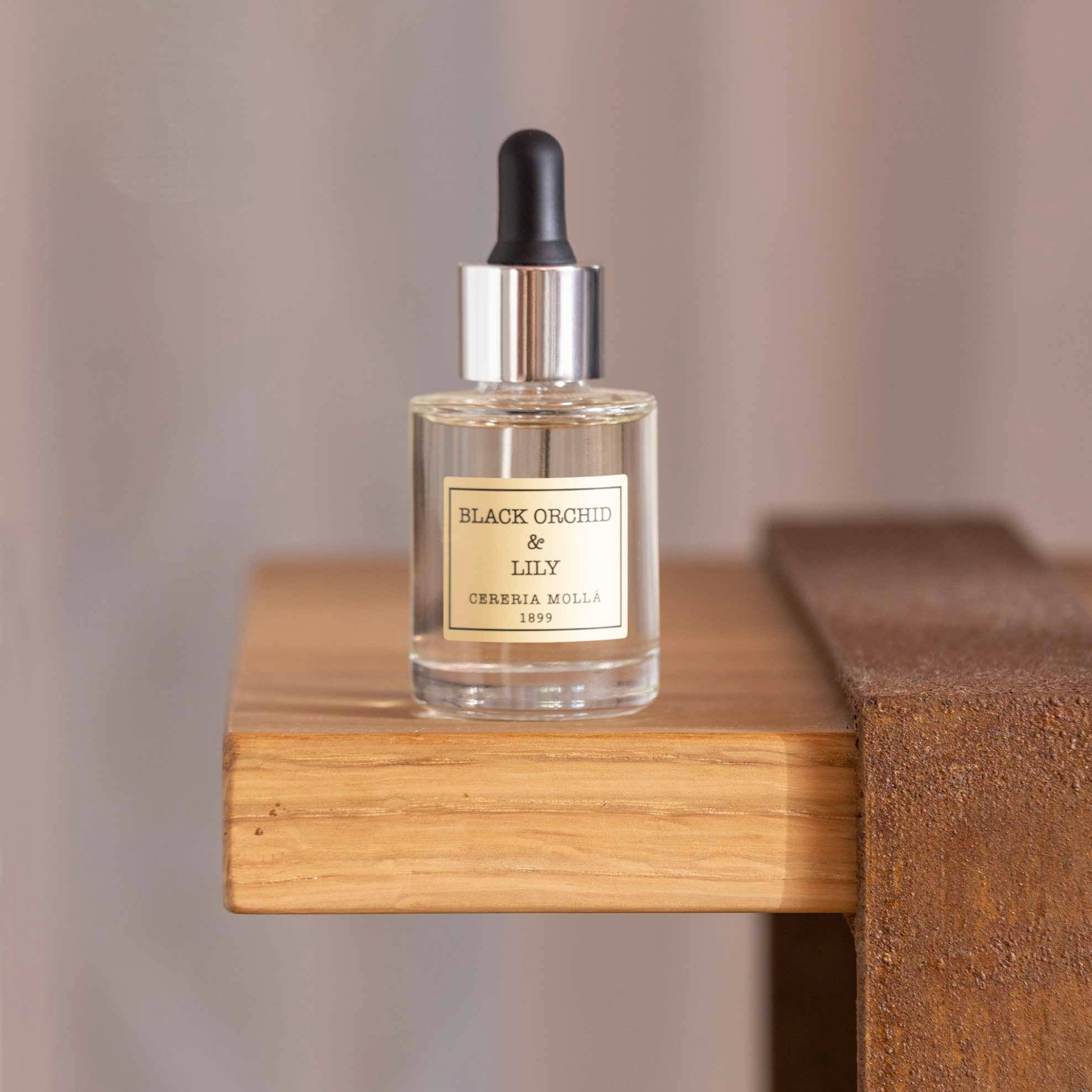 Black Orchid & Lily Essential Oil 30ml
