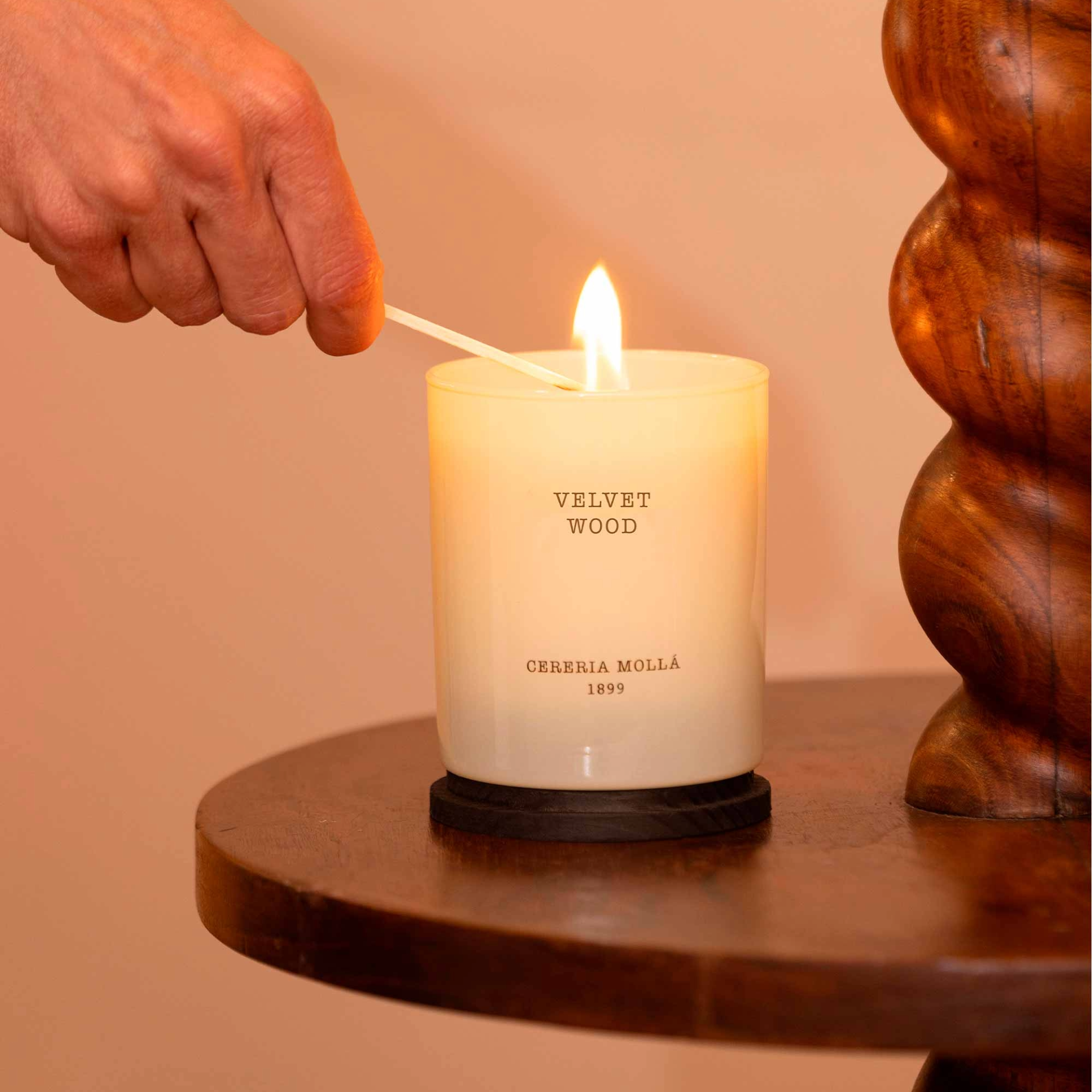 Velvet Wood 230g Candle